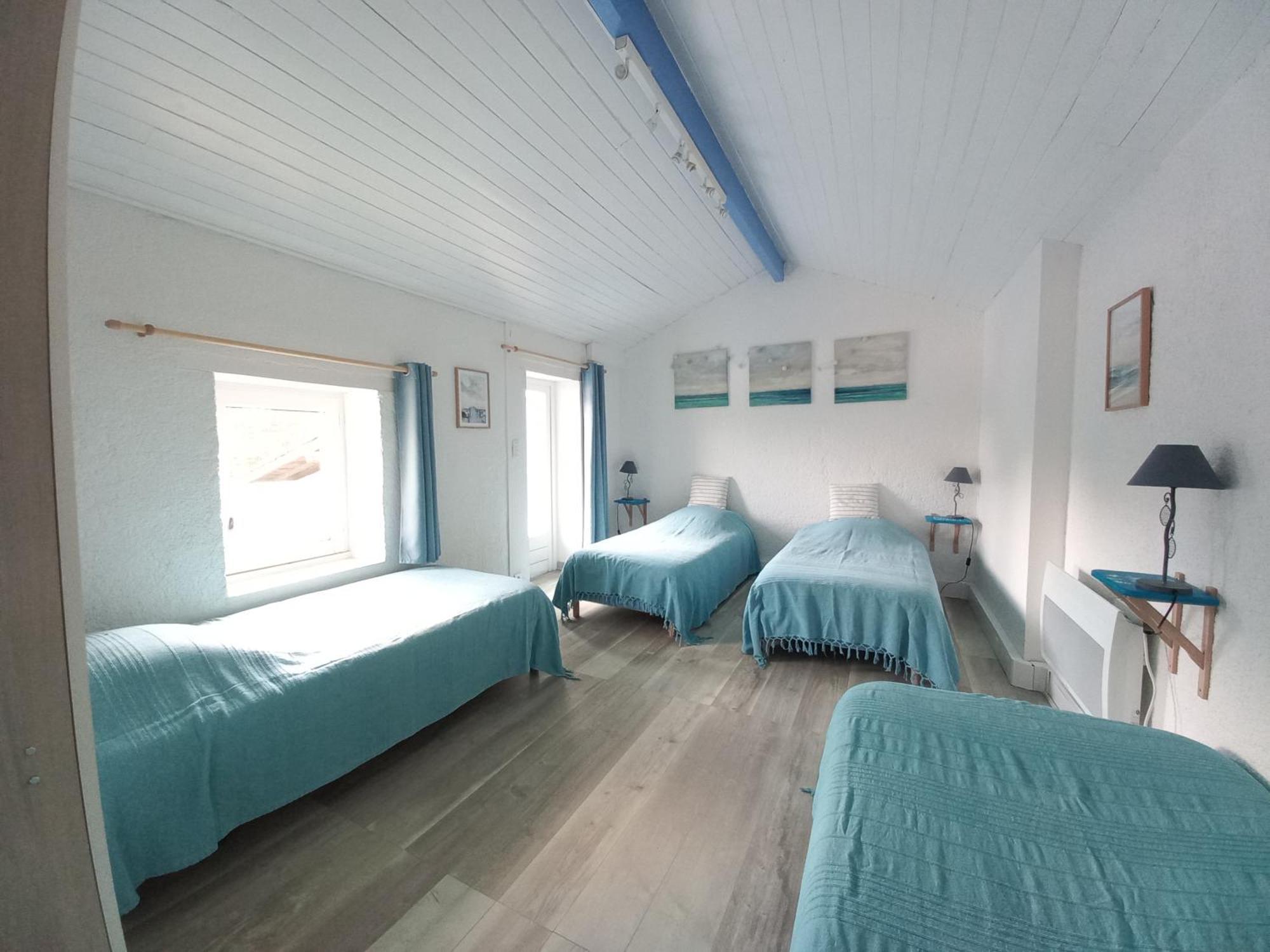 Domaine De Fontsauzine - Gites Et Chambre D'Hotes Genouille  Bagian luar foto